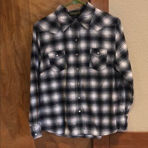 Eddie Bauer Top w/ Snaps